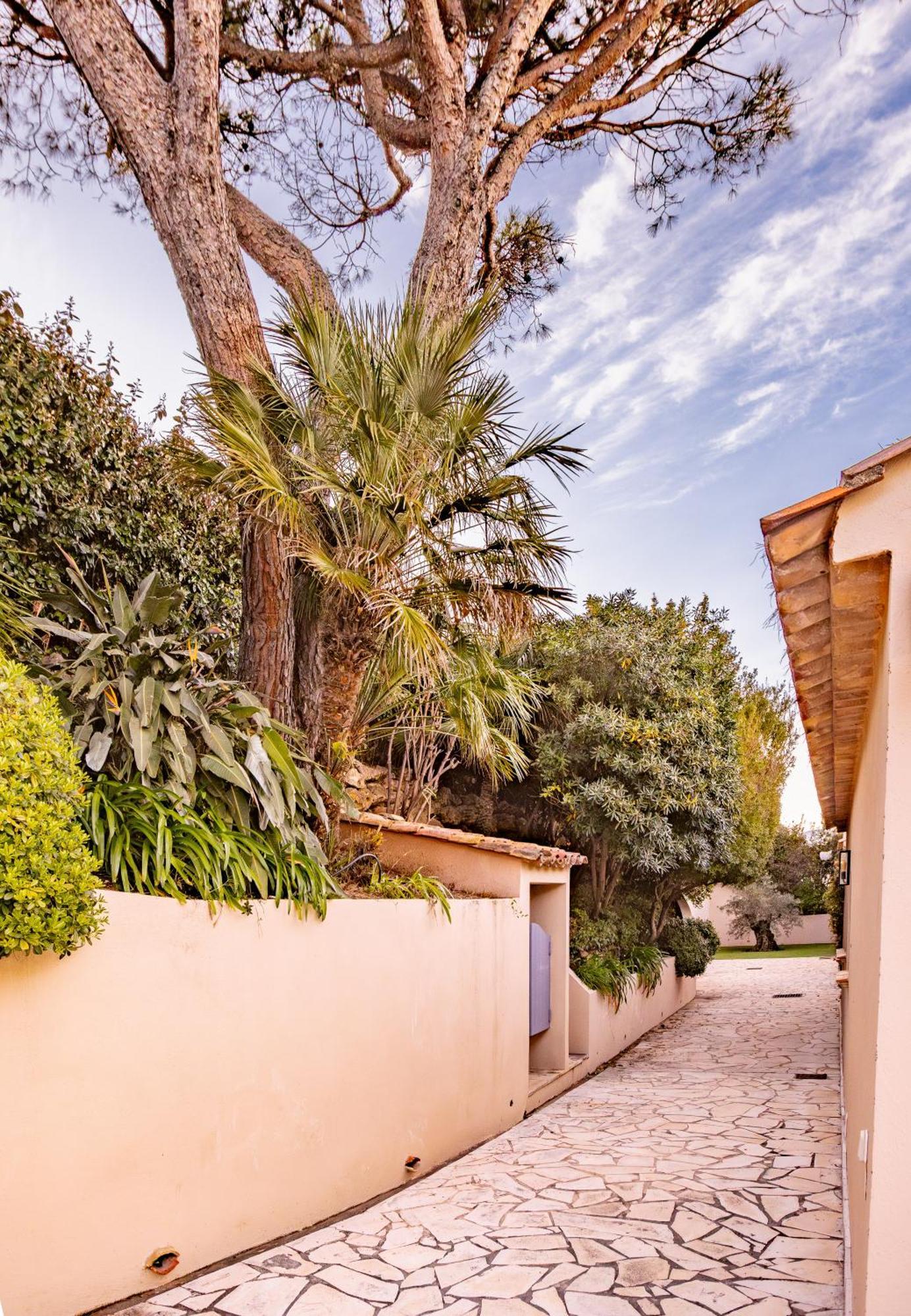 Superbe Villa, Incroyable Vue Mer, Piscine Chauffee, Climatisee Sainte-Maxime Exterior photo