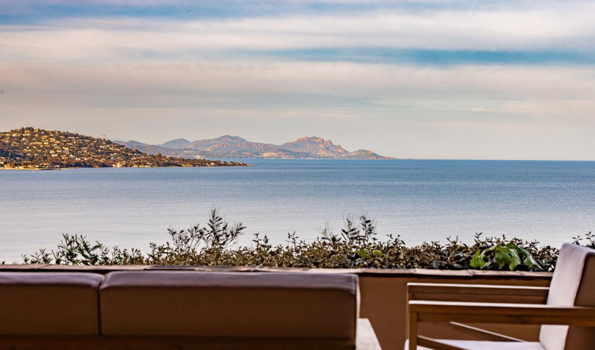 Superbe Villa, Incroyable Vue Mer, Piscine Chauffee, Climatisee Sainte-Maxime Exterior photo