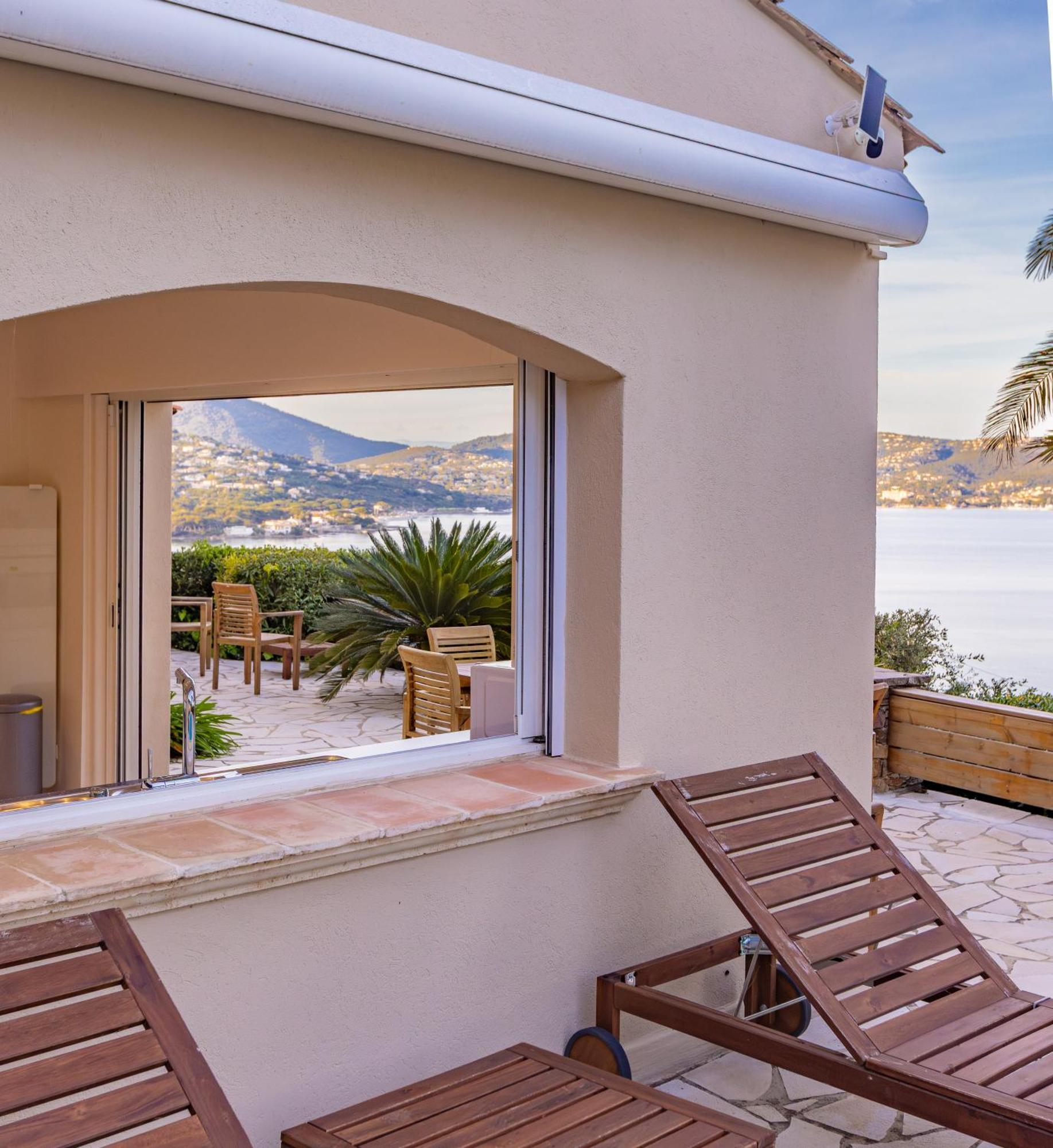 Superbe Villa, Incroyable Vue Mer, Piscine Chauffee, Climatisee Sainte-Maxime Exterior photo